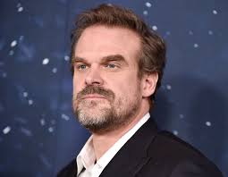  David Harbour 